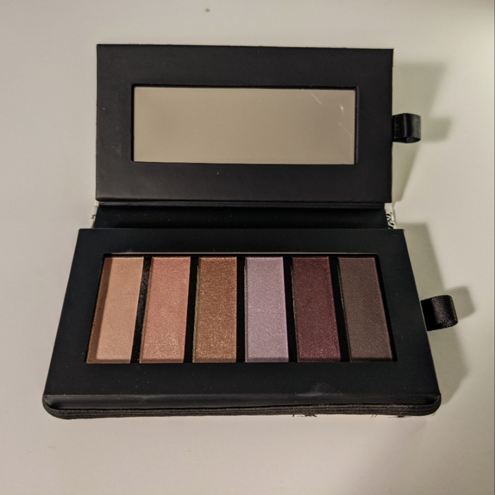 Bare Minerals eyeshadow palette gen nudes NEW